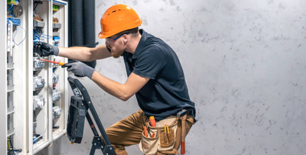 Best Commercial Electrician Services  in Locust Grove, OK